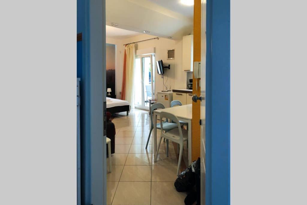 Cozy Studio Near The Beach Nea Iraklitsa 외부 사진